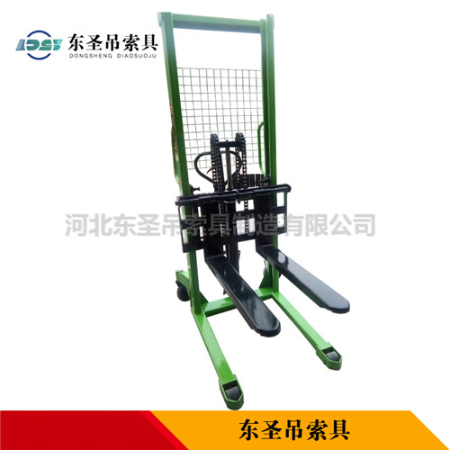 小型手動液壓堆高車各重要部件標(biāo)注闡述--河北東圣吊索具制造有限公司--小型攪拌機|石材夾具|液壓堆高車|手動叉車