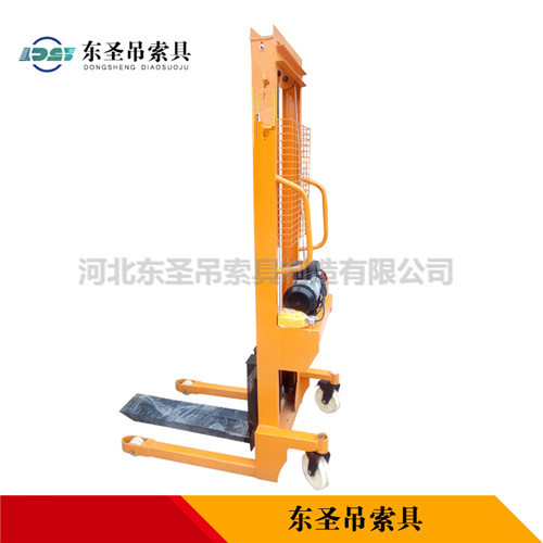 手動(dòng)液壓堆高車(chē)，整車(chē)高度2.1米堆高車(chē)--河北東圣吊索具制造有限公司--液壓堆高車(chē)|手動(dòng)叉車(chē)|石材夾具|小型攪拌機(jī)
